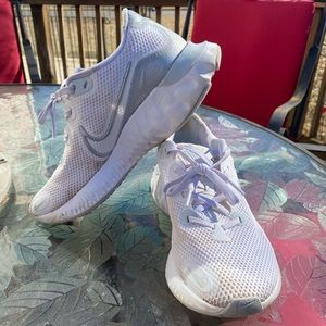 Nike Women’s Renew sneakers. White, size 8.5.